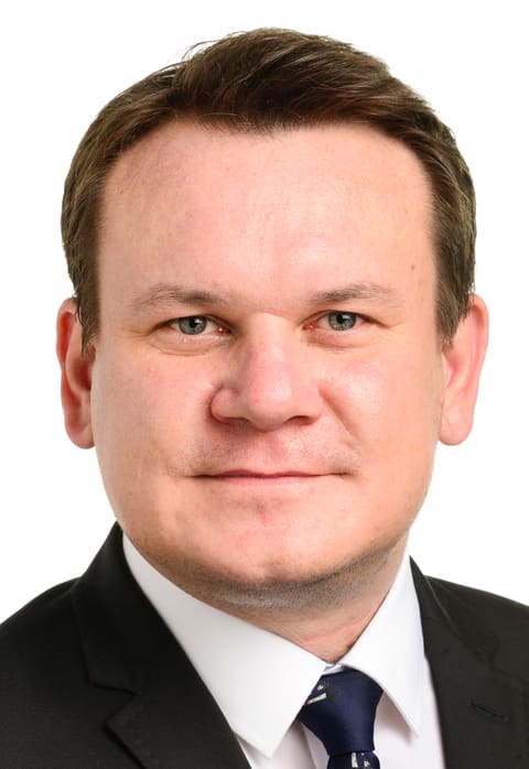 Retrato de Dominik Tarczyński